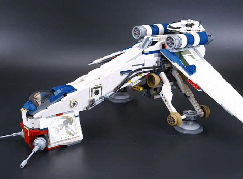 Republic Dropship with AT-OT Walker