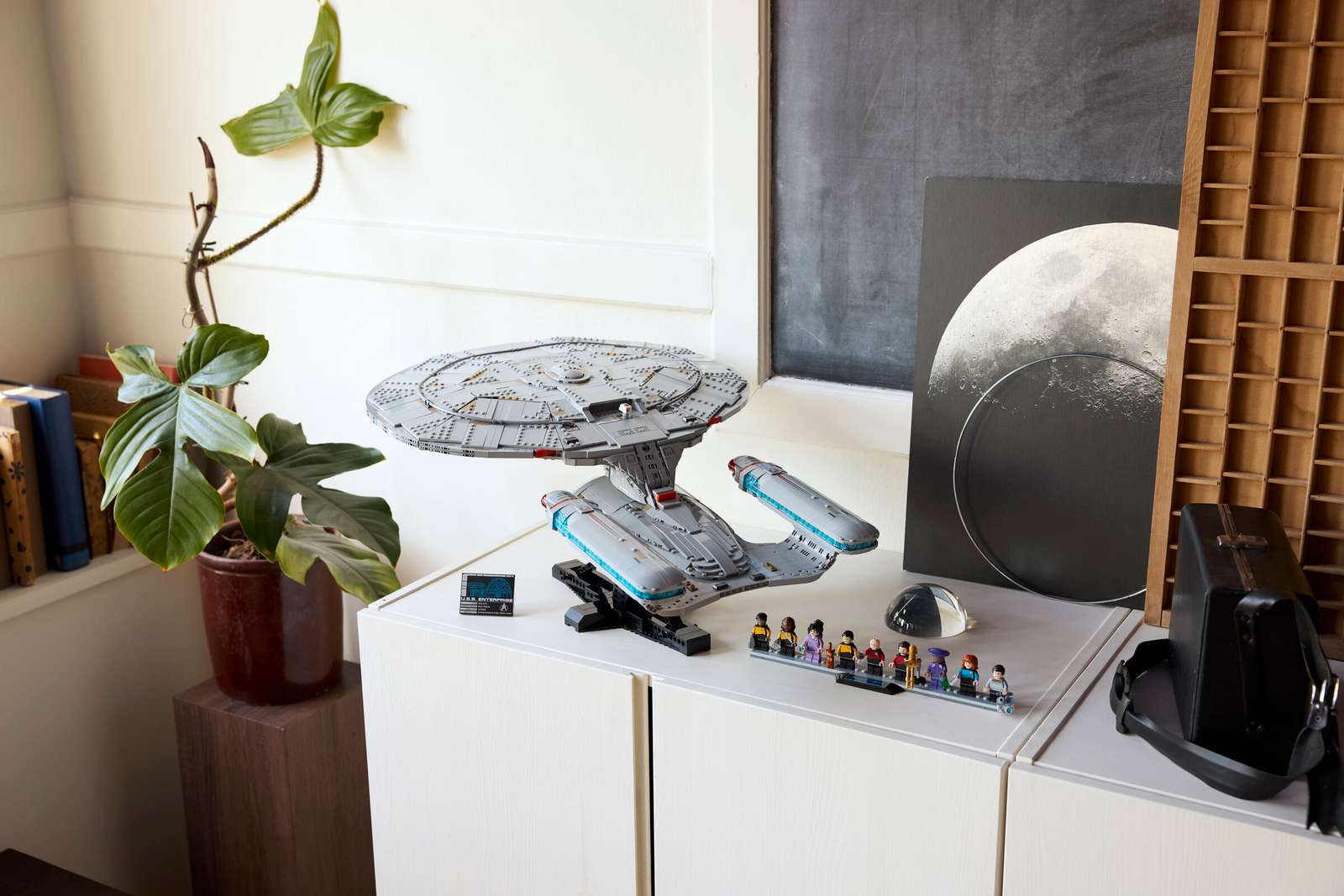 Star Trek: U.S.S. Enterprise NCC-1701-D